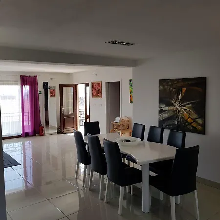 Διαμέρισμα Joe *